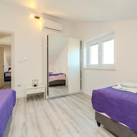 Dali II Apartment Novalja Ngoại thất bức ảnh