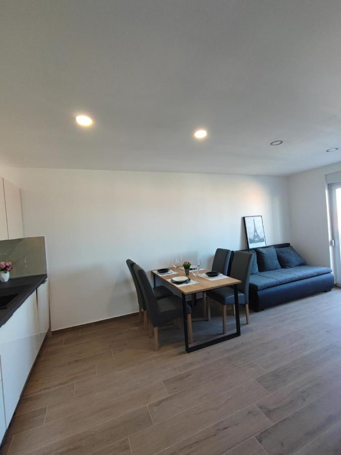 Dali II Apartment Novalja Ngoại thất bức ảnh
